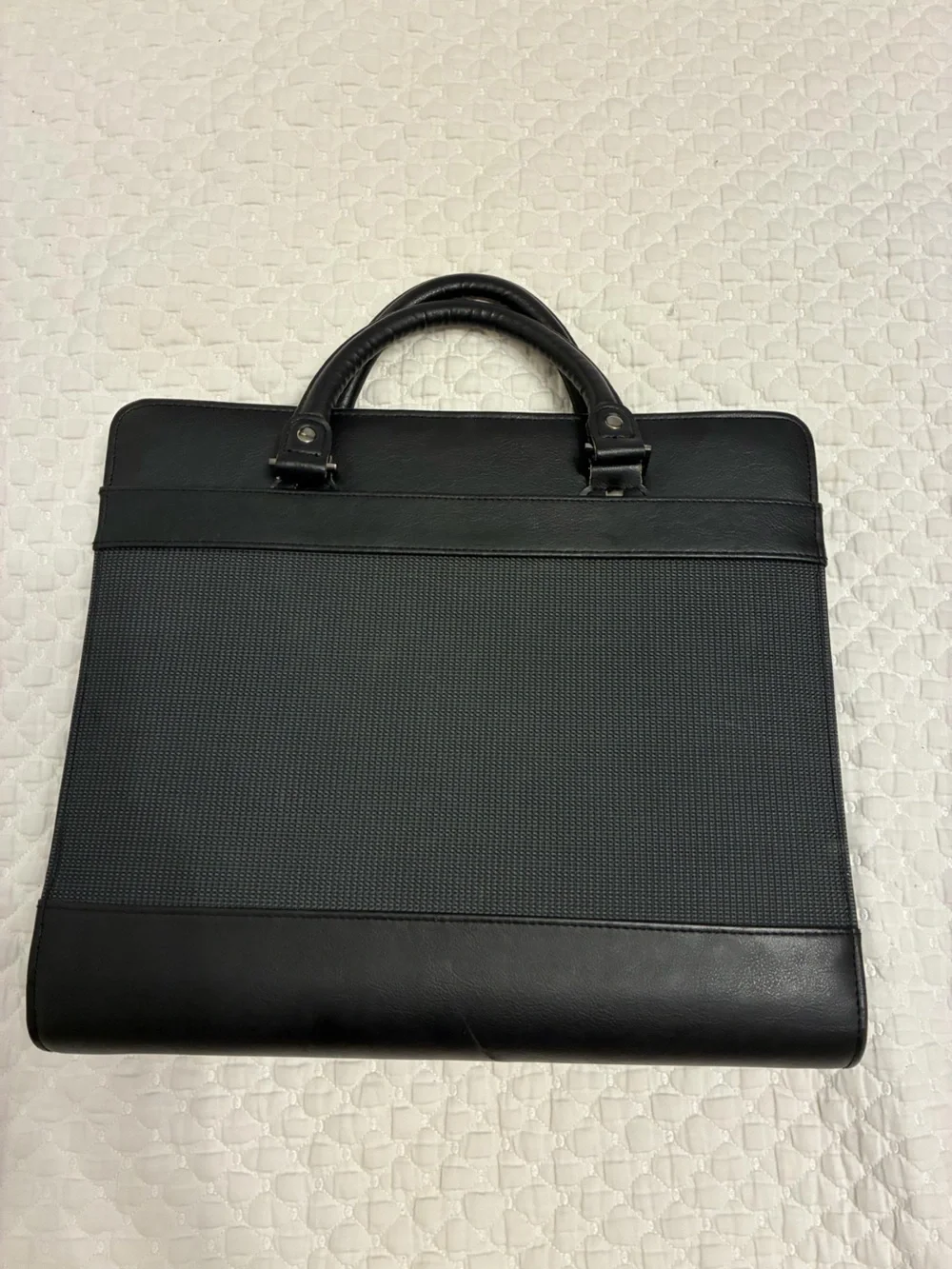 Black Men's DayRunner Briefcase + Organizer - Classic Professional Laptop Bag